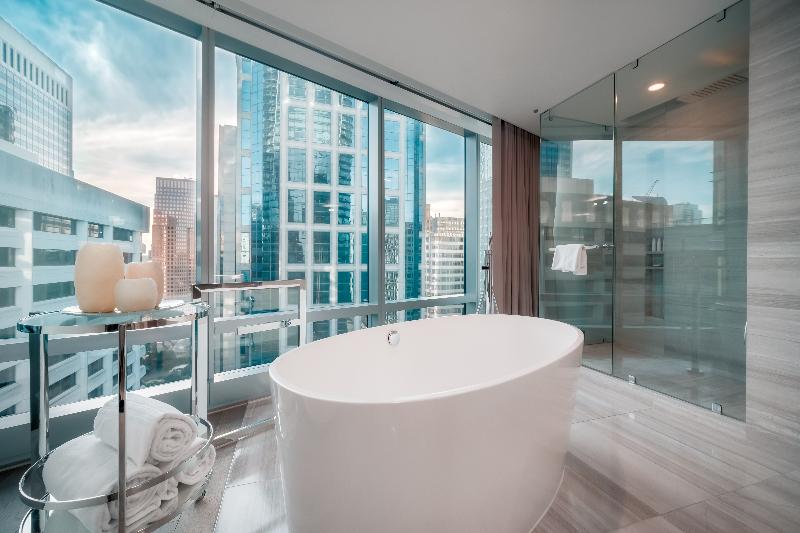 Stay in style at Paradox Vancouver