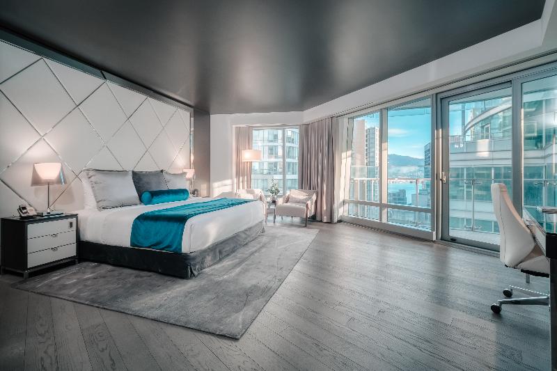 Stay in style at Paradox Vancouver