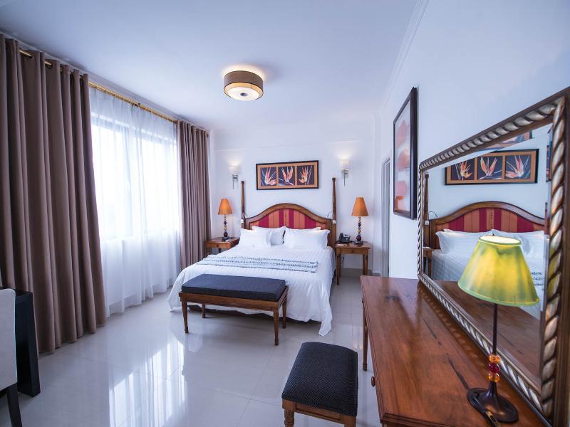 Palms Hotel image