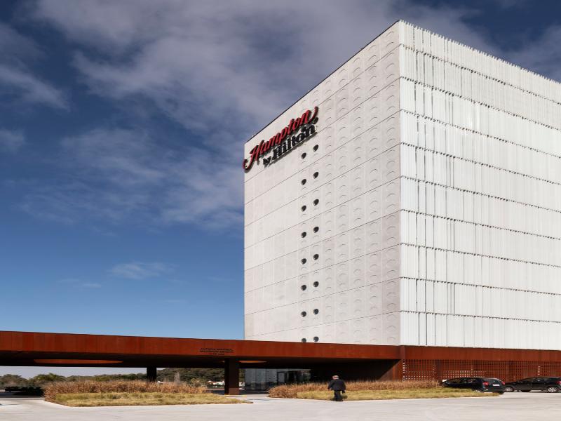 Hampton by Hilton Montevideo Carrasco image