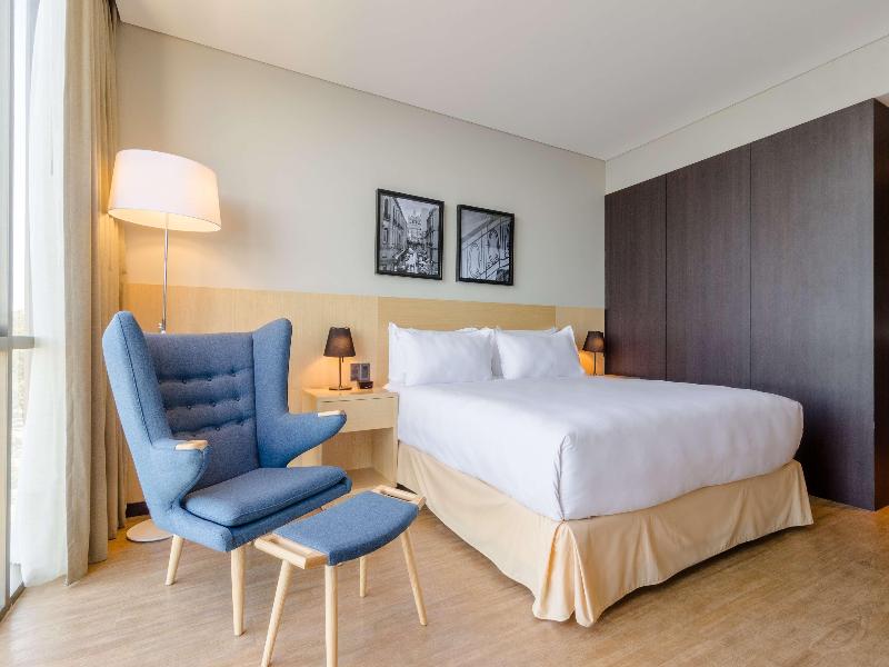 Hampton by Hilton Montevideo Carrasco image
