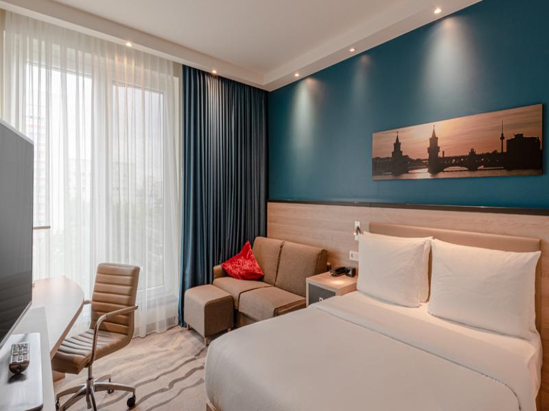 Hampton by Hilton Berlin City Alexanderplatz image