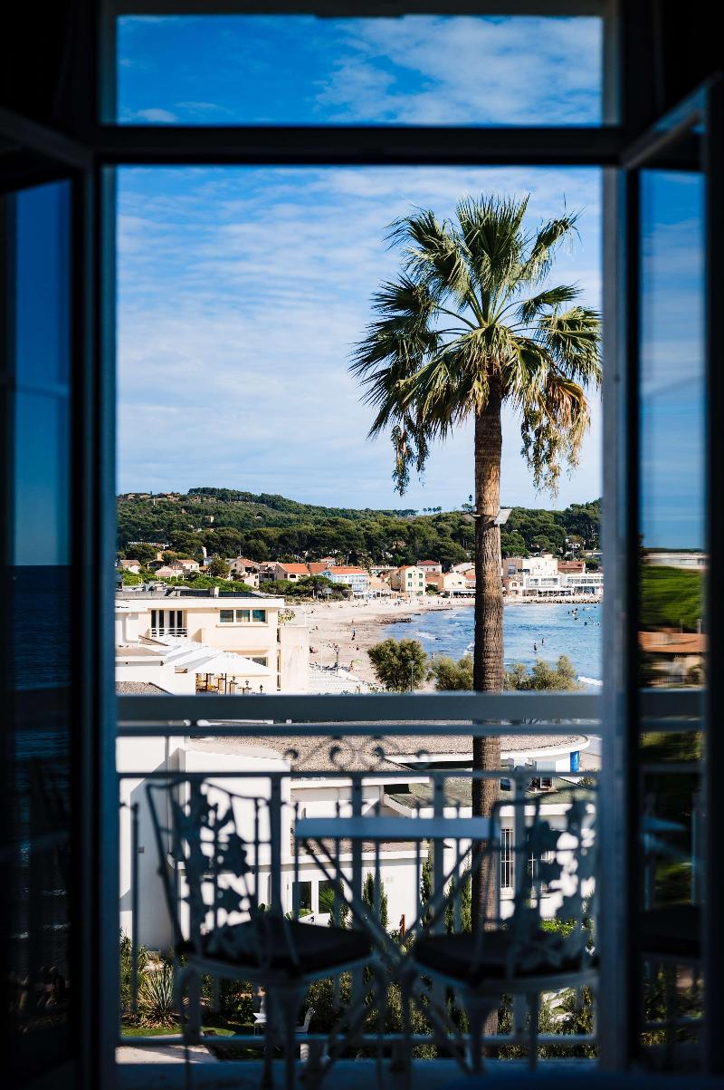 Grand Hotel Des Sablettes Plage, Curio By Hilton image