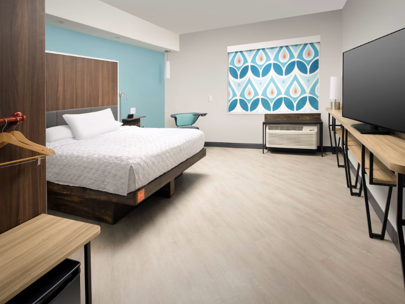 Tru by Hilton McDonough image