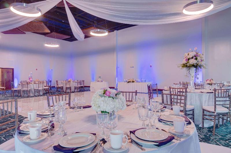 Hampton Inn & Suites Boston/Stoughton image