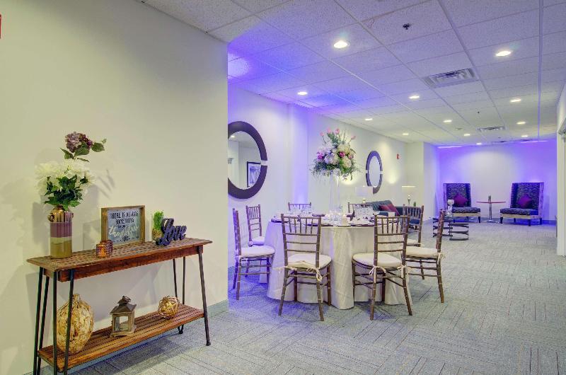 Hampton Inn & Suites Boston/Stoughton image