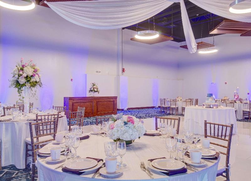 Hampton Inn & Suites Boston/Stoughton image