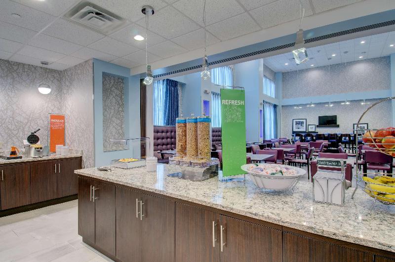 Hampton Inn & Suites Boston/Stoughton image