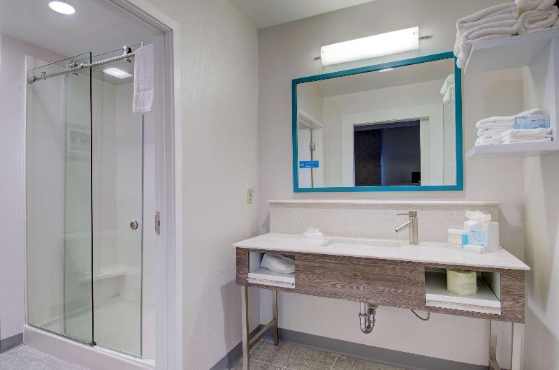 Hampton Inn & Suites Boston/Stoughton image