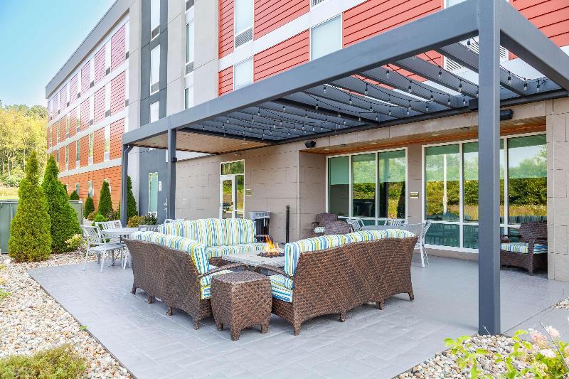 Home2 Suites by Hilton Jackson, MI image
