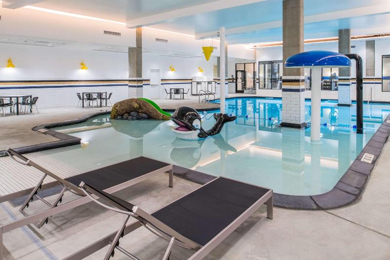 Hampton Inn & Suites Portland/Pearl District image