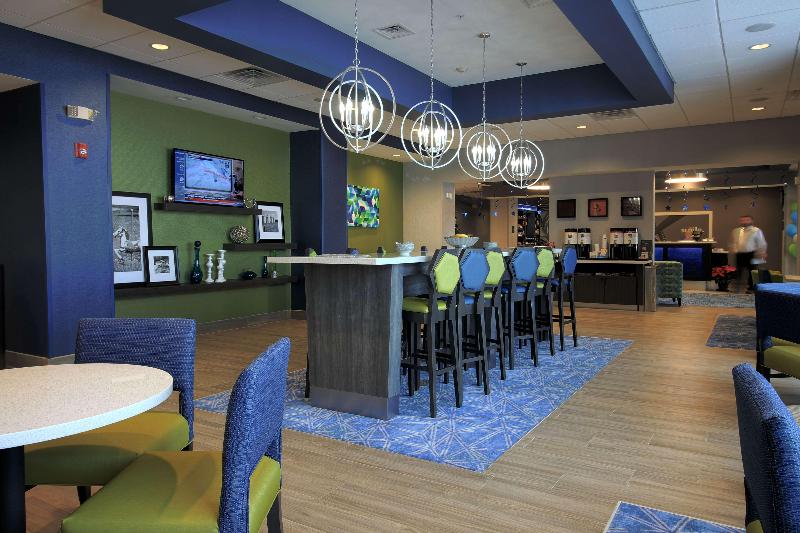 Hampton Inn West Plains image