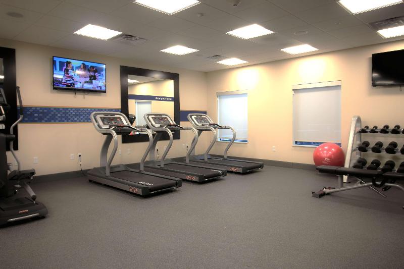 Hampton Inn West Plains image