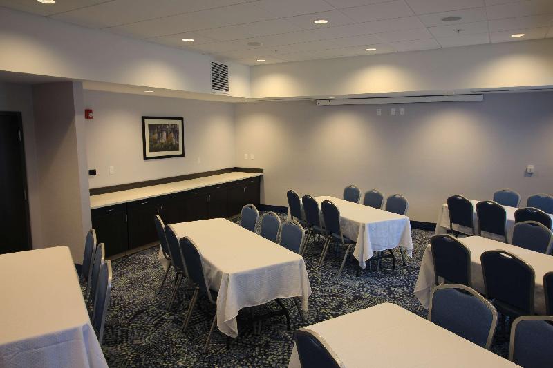 Hampton Inn West Plains image