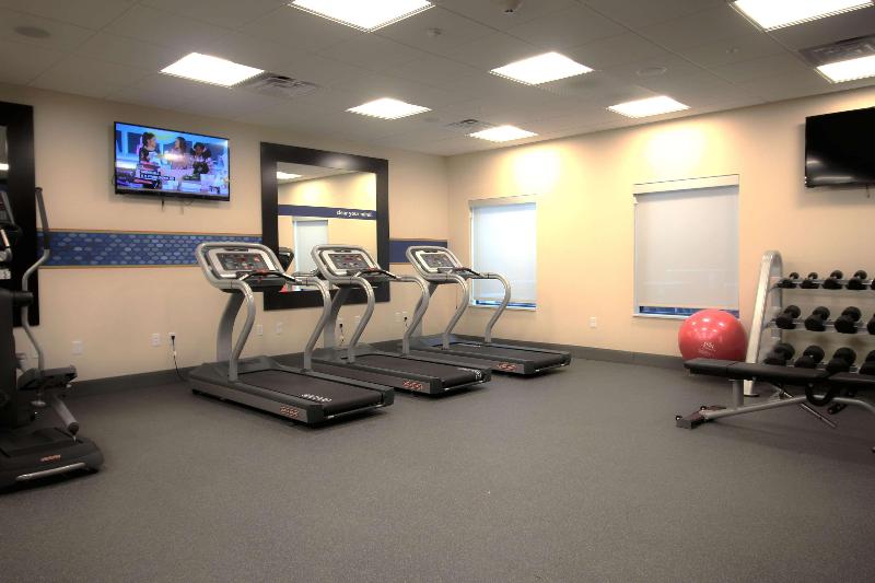 Hampton Inn West Plains image