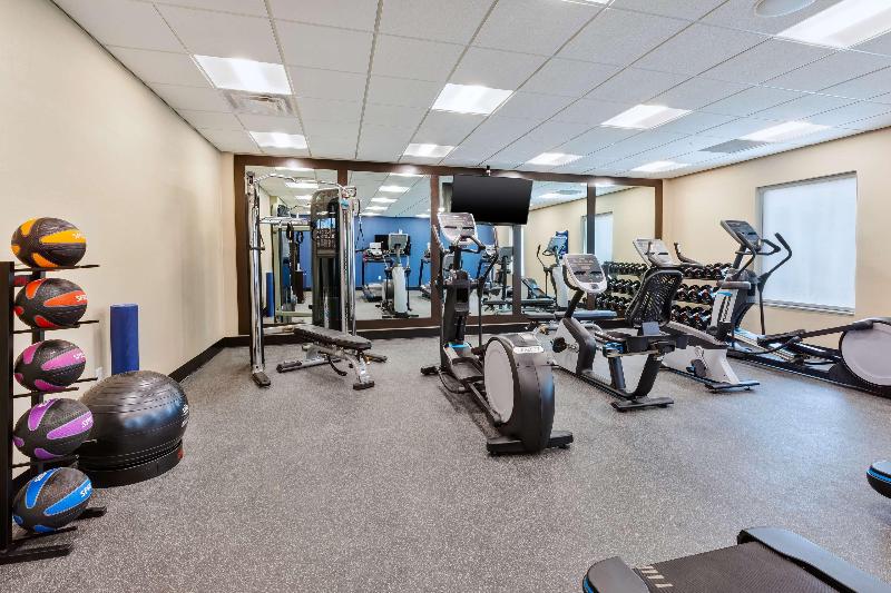 Hampton Inn & Suites Wells image