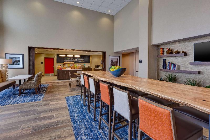 Hampton Inn & Suites Wells image