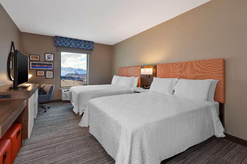 Hampton Inn & Suites Wells image