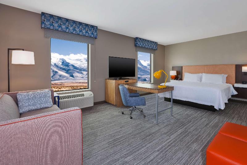Hampton Inn & Suites Wells image