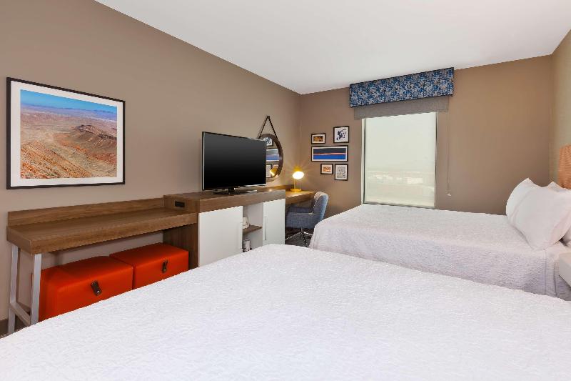Hampton Inn & Suites Wells image