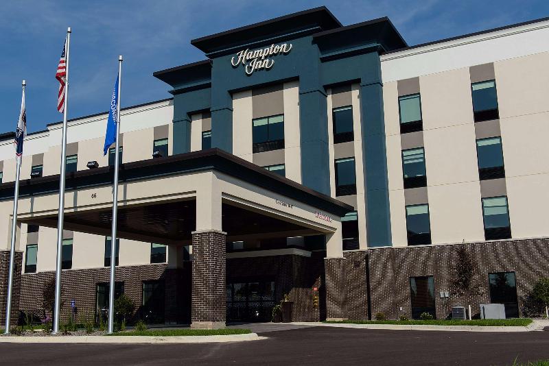 Hampton Inn By Hilton Superior Duluth image