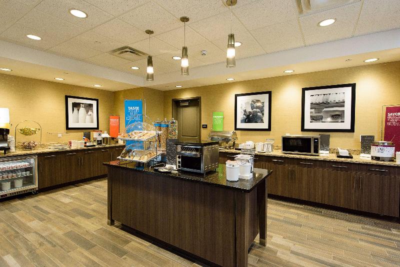 Hampton Inn By Hilton Superior Duluth image