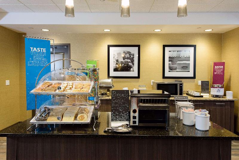 Hampton Inn By Hilton Superior Duluth image