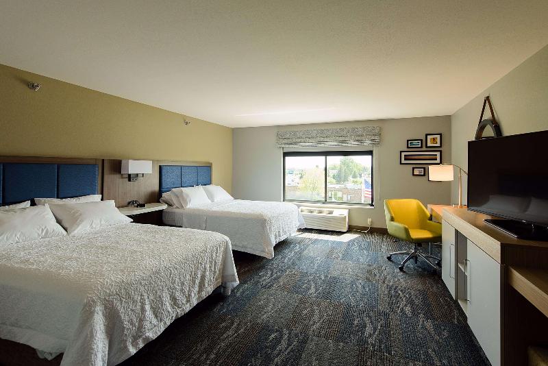 Hampton Inn By Hilton Superior Duluth image