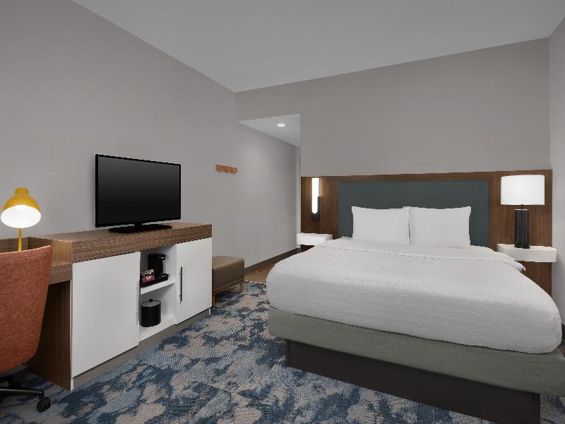Hampton Inn Kernersville image