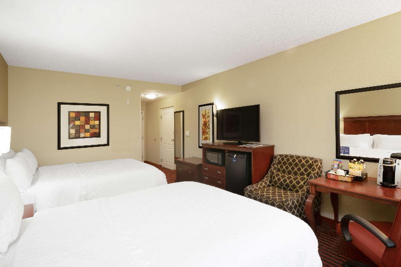 Hampton Inn Covington image