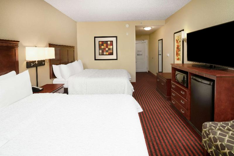 Hampton Inn Covington image