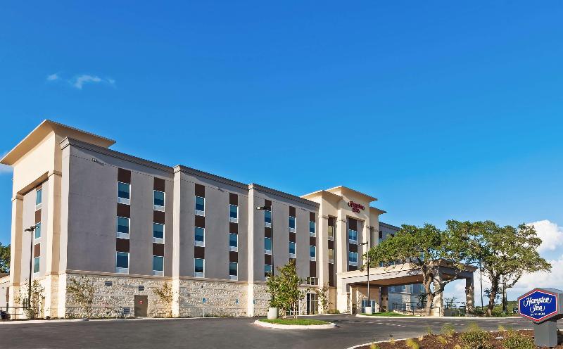 Hampton Inn Bulverde Texas Hill Country image