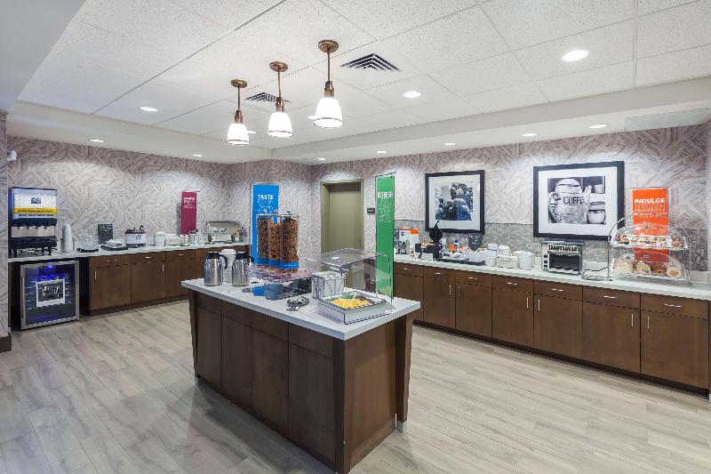 Hampton Inn Bulverde Texas Hill Country image