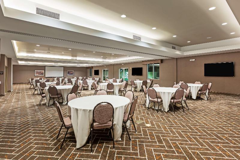Hampton Inn Bulverde Texas Hill Country image