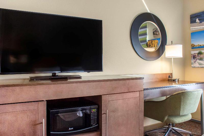 Hampton Inn Parker image