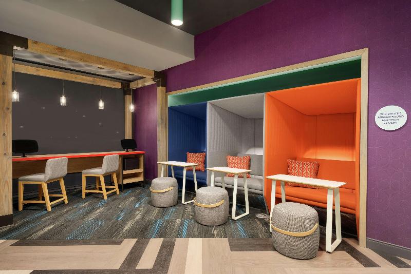 Tru by Hilton York image