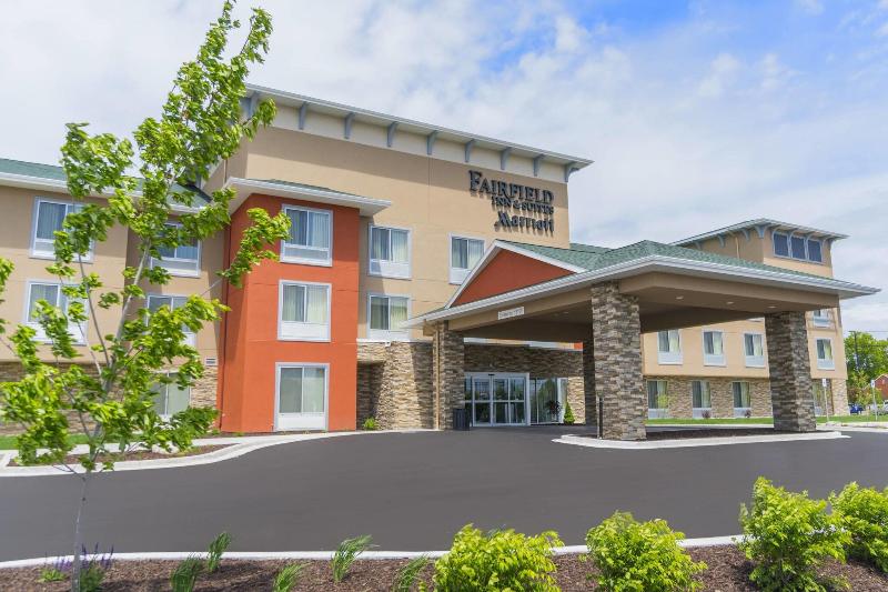 Fairfield Inn & Suites Gaylord image
