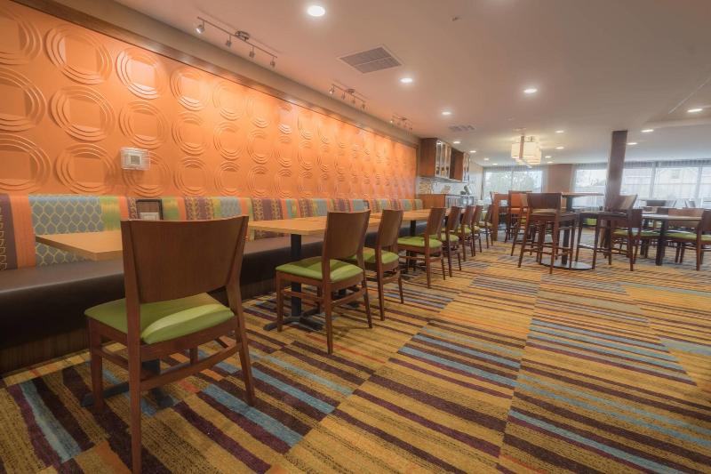 Fairfield Inn & Suites Gaylord image