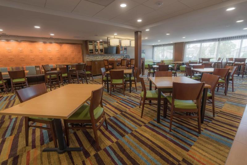 Fairfield Inn & Suites Gaylord image
