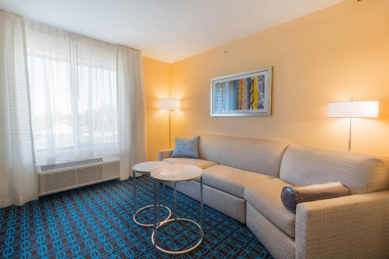 Fairfield Inn & Suites Gaylord image