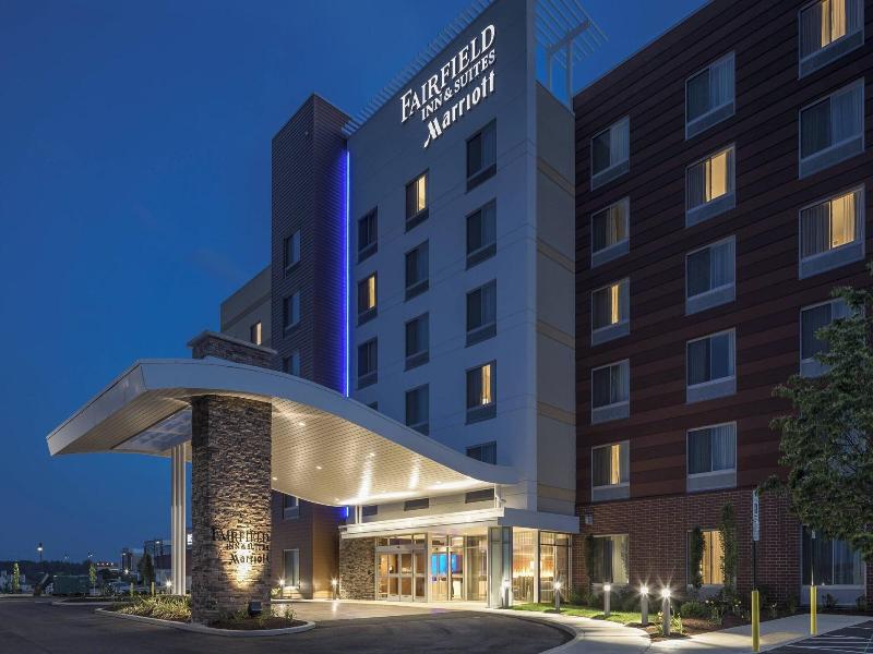 Fairfield Inn & Suites Pittsburgh North/McCandless image