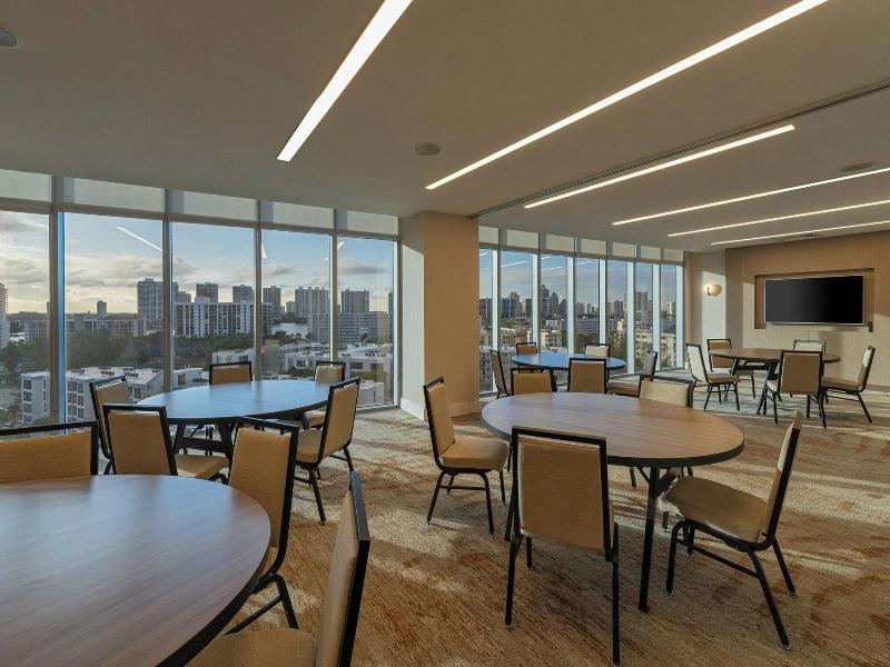 Residence Inn Miami Sunny Isles Beach image