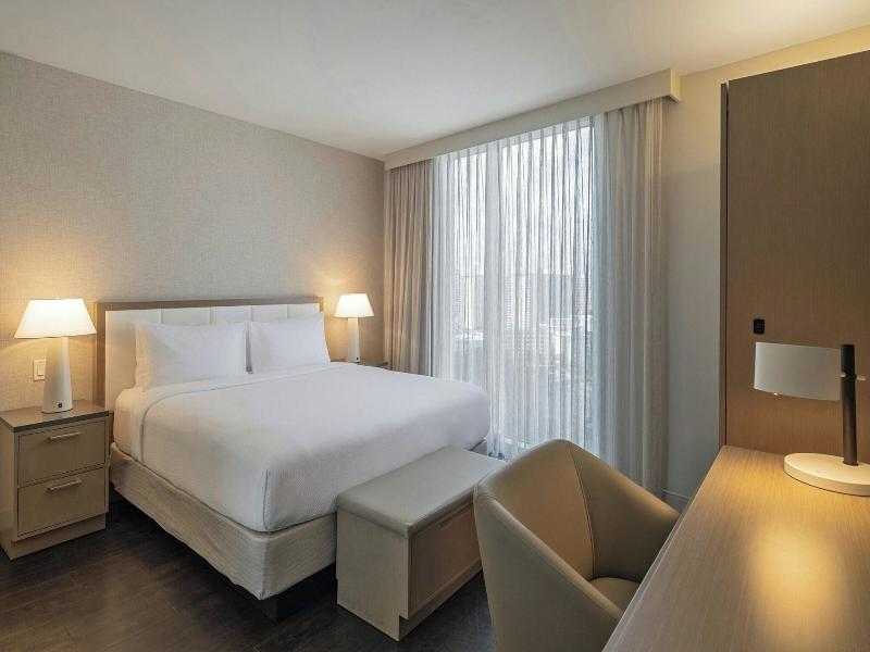 Residence Inn Miami Sunny Isles Beach image