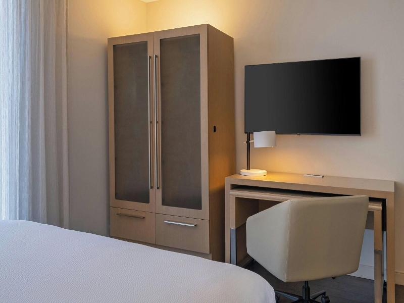 Residence Inn Miami Sunny Isles Beach image
