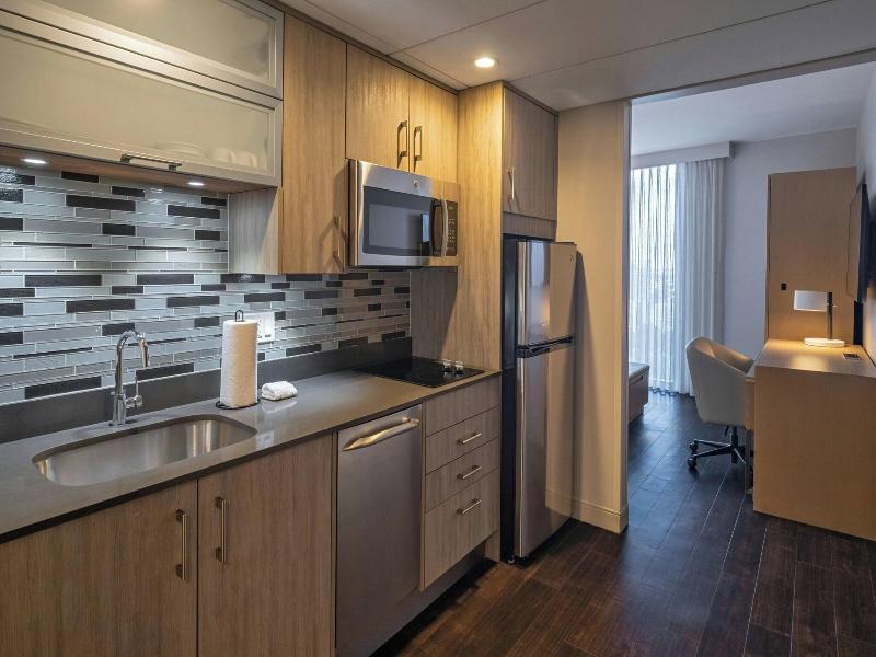 Residence Inn Miami Sunny Isles Beach image