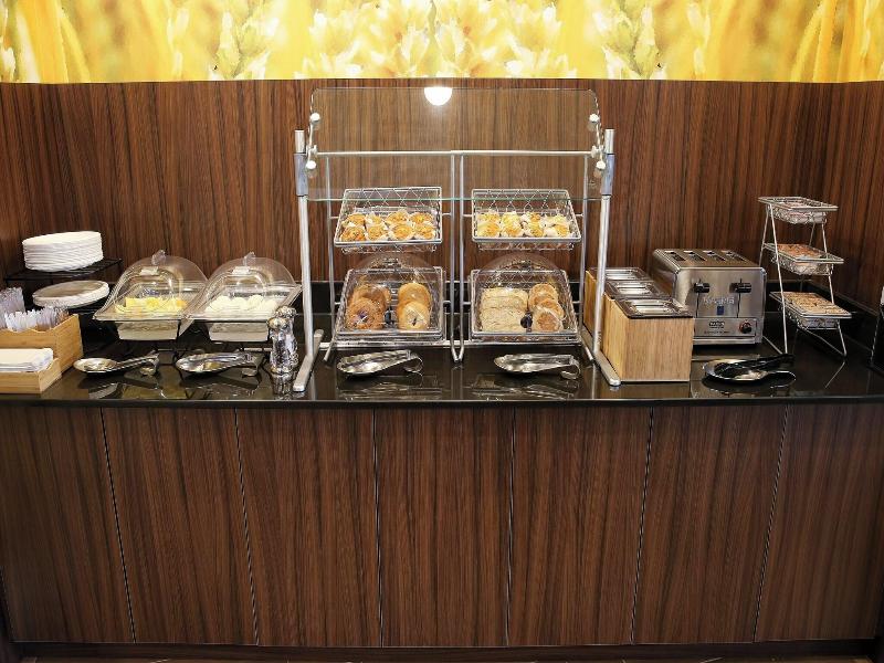 Fairfield Inn & Suites Madison Verona image