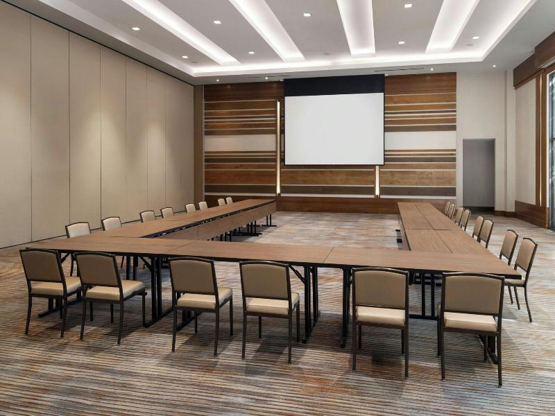 Marriott Irvine Spectrum image