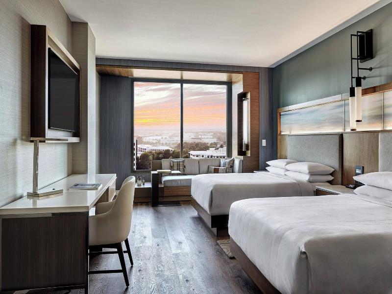Marriott Irvine Spectrum image