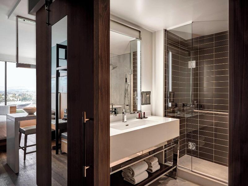 Marriott Irvine Spectrum image