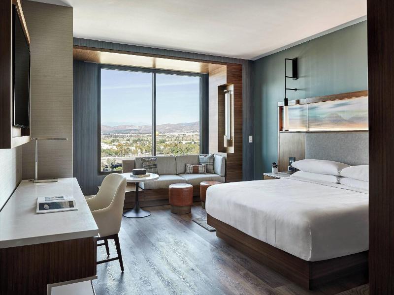 Marriott Irvine Spectrum image